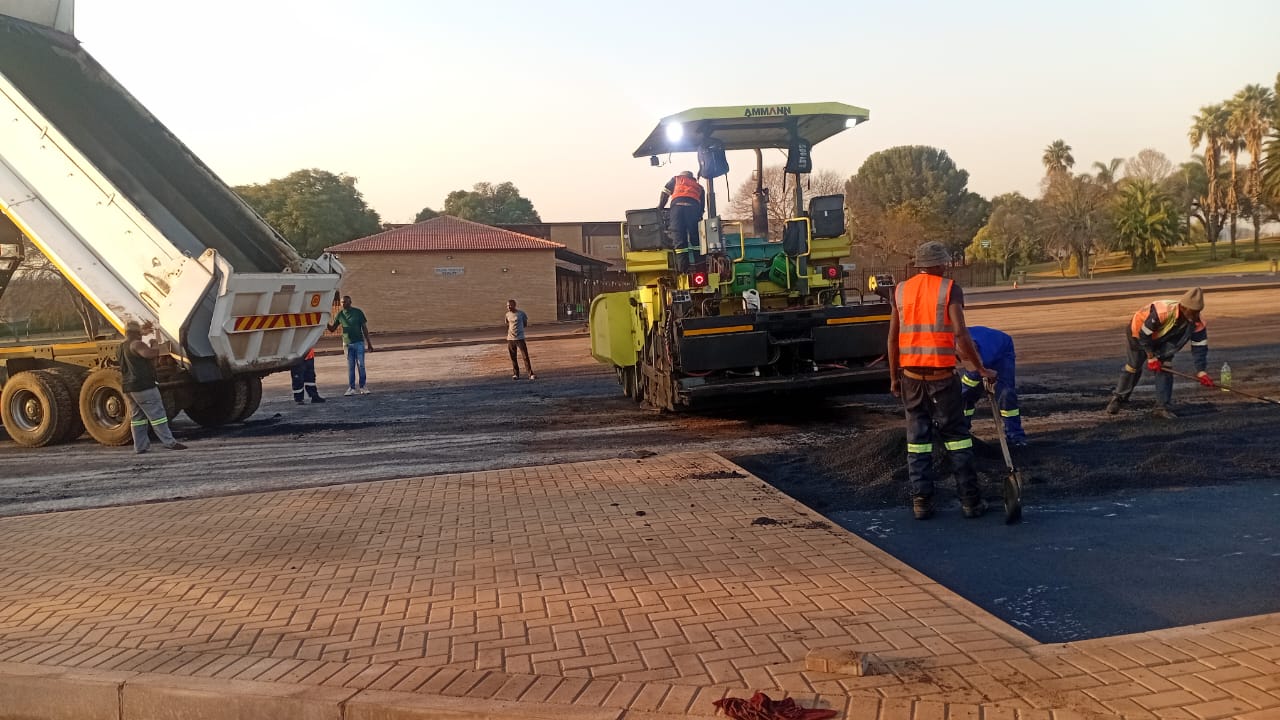 Road centre and edge line marking project